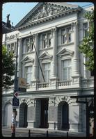 Portuguese Synagogue (Amsterdam, Netherlands) : Nearby building in classic design style to show site context