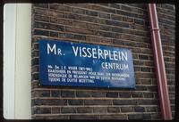 Portuguese Synagogue (Amsterdam, Netherlands) : Visserplein site identification sign with dedication