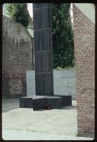 Portuguese Synagogue (Amsterdam, Netherlands) : Detail of memorial and wall