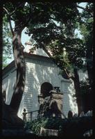 Pinkas Synagogue (Prague, Czech Republic) : Pinkas Synagogue from the cemetery