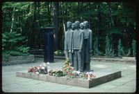 Dora Concentration Camp : Close-up of sculpture