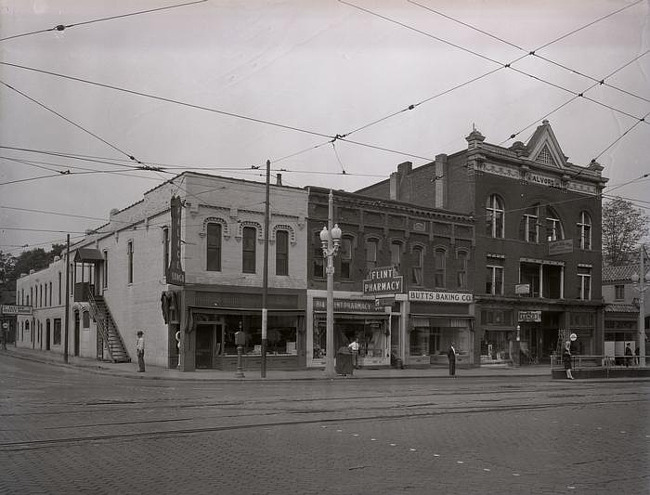 Corner of Saginaw St. and Court St.