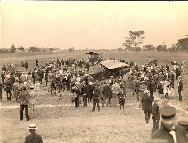 Airplane rides at Flint's first airport