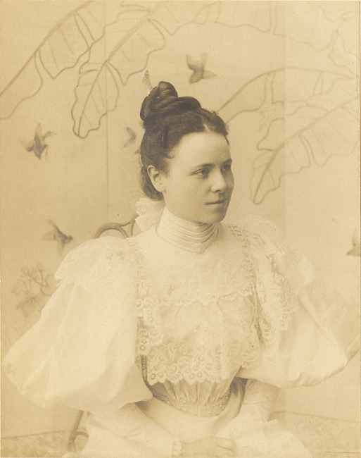 Portrait of a woman with puffed sleeves