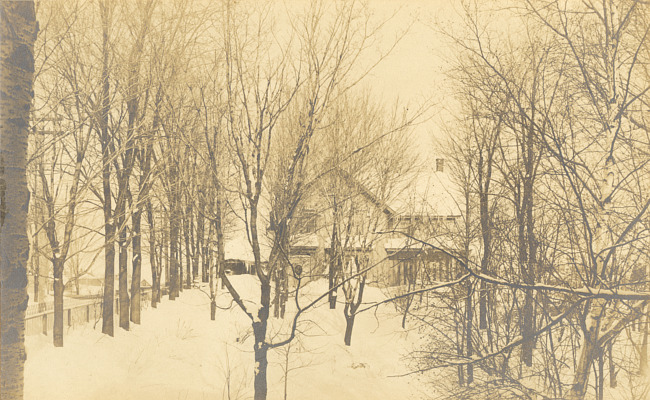 Cyr house in winter
