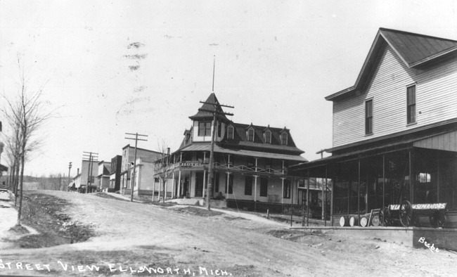 Ellsworth town street view