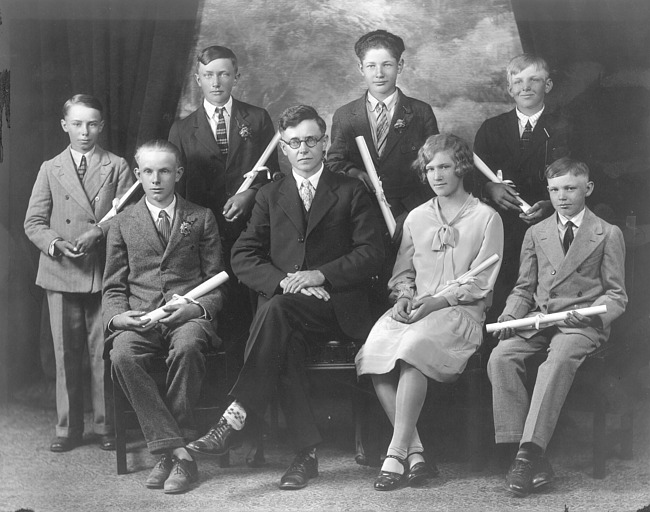 Class of 1930 10th grade Moline Christian School graduates