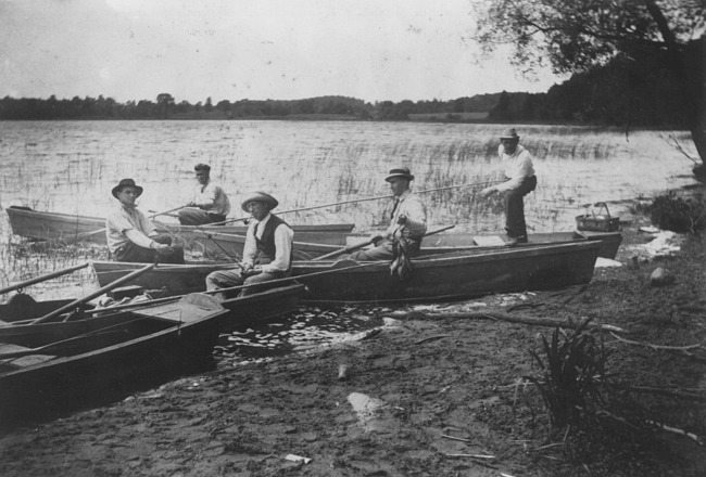Men fishing at Reeds Lake