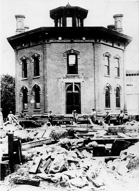 Octagon House, Lansing