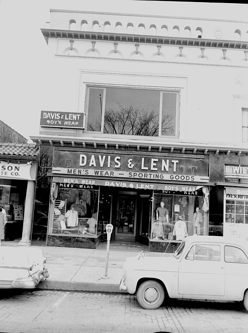 Davis & Lent Men's Wear Store exterior at 336 S. Main St.