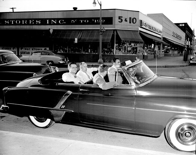 Gov. G. Mennen WIlliams in Plymouth parade, July 4, 1952