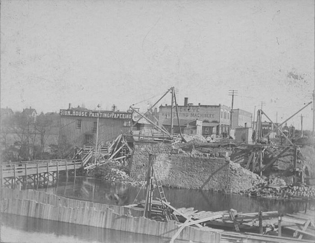 Michigan Avenue Concrete Bridge Under Construction, Lansing