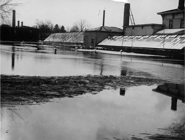 Flood, River Street, Lansing, 1904