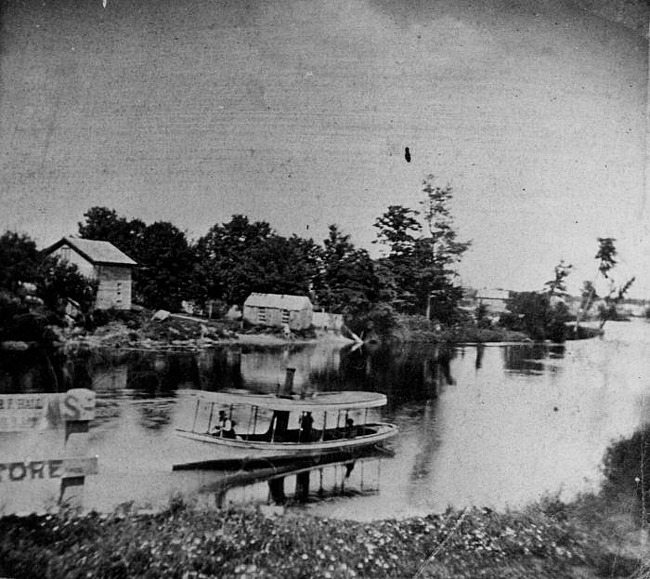 Steamboat 'Pickwick' on Grand River, Lansing