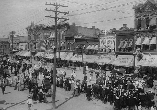 View of North Washington, 200 Block, Lansing