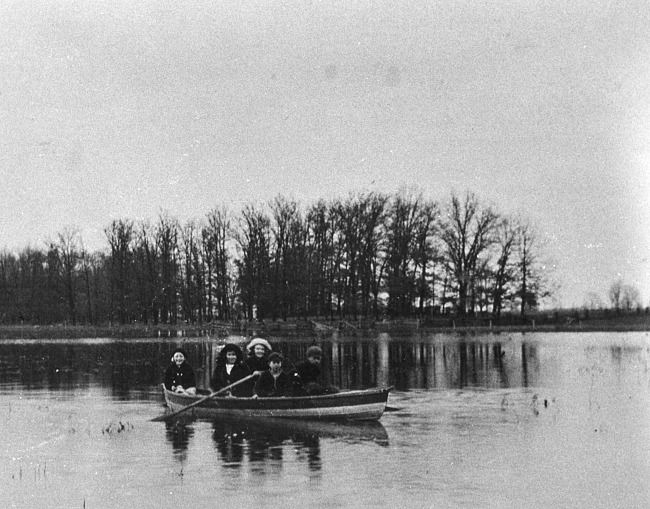 Spring Lake with unknown boaters