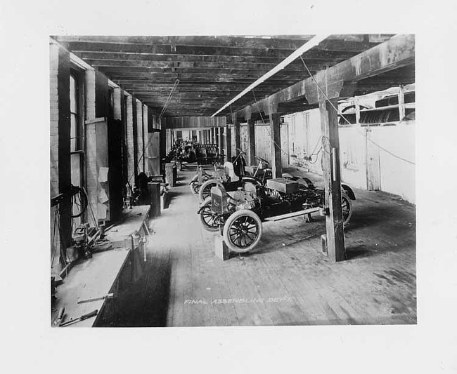 Cartercar Motorcar Company final assembling department