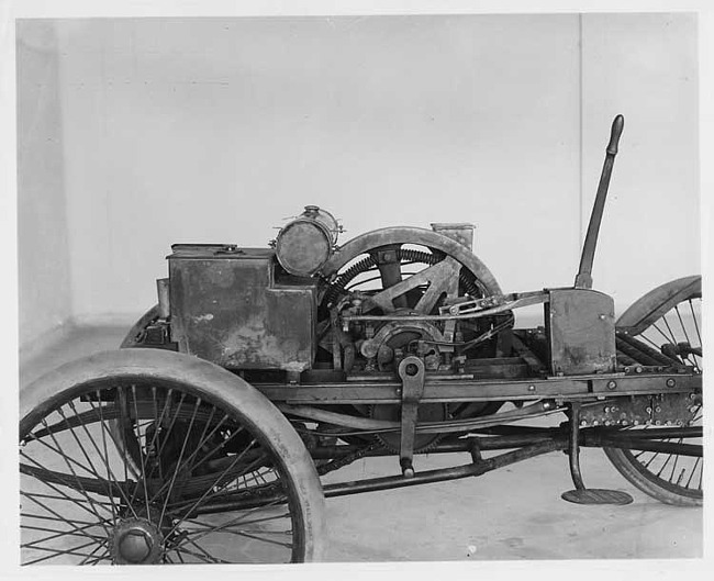Chassis of 1899 Packard Model A