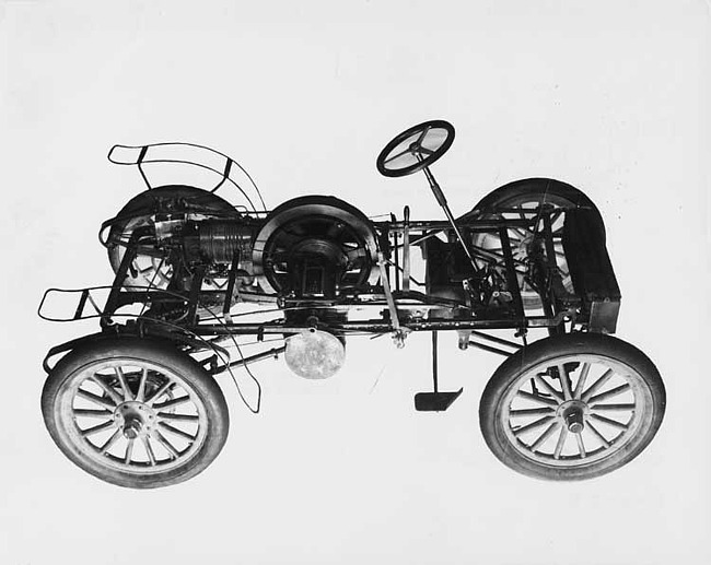 1902 Packard Model F bare chassis