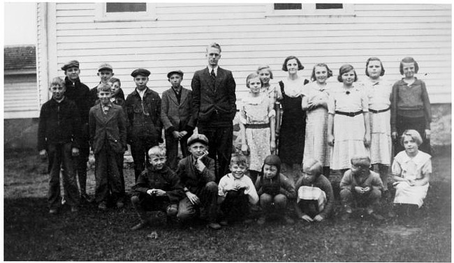 St. Paul Lutheran School students, outdoors