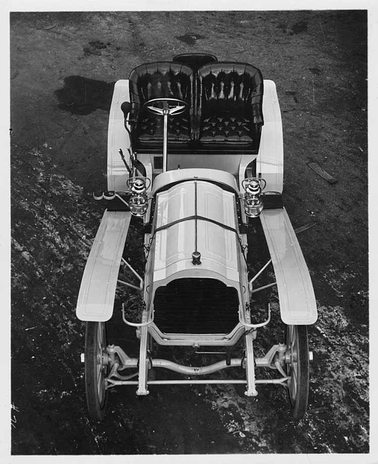 1906 Packard 24 Model S runabout, front top view