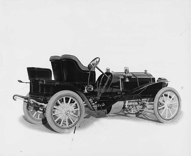 1906 Packard 24 Model S roadster, three-quarter rear view with seat covers