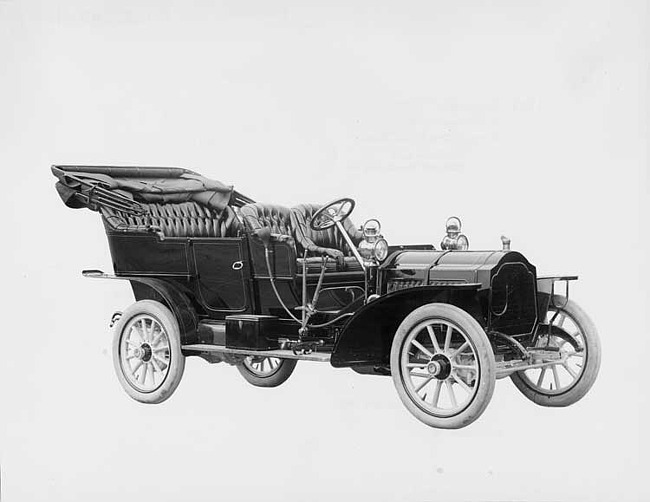 1907 Packard 30 Model U touring car with cape top