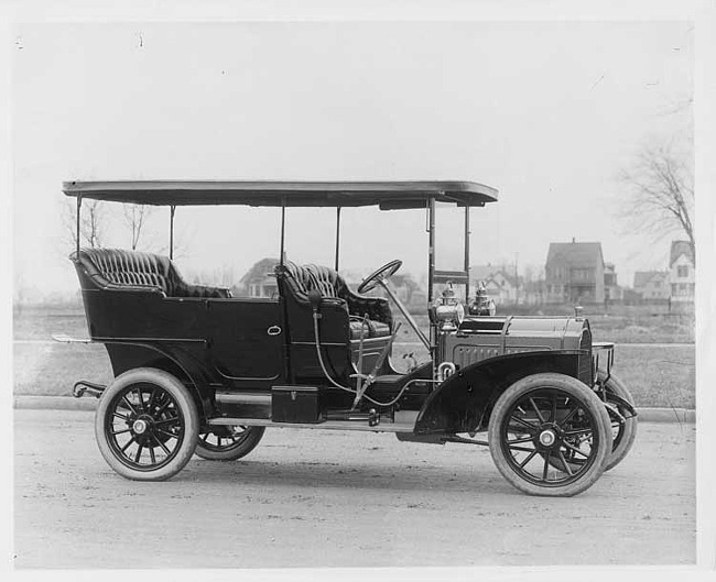 1907 Packard 30 Model U with canopy