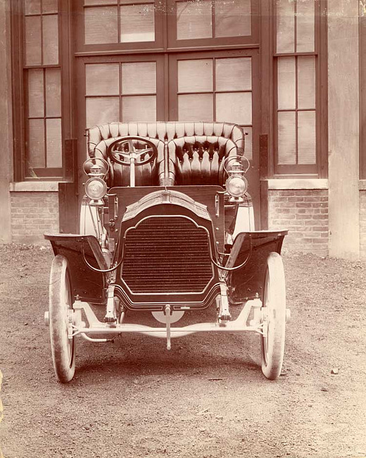 1907 Packard 30 Model U touring car, front view