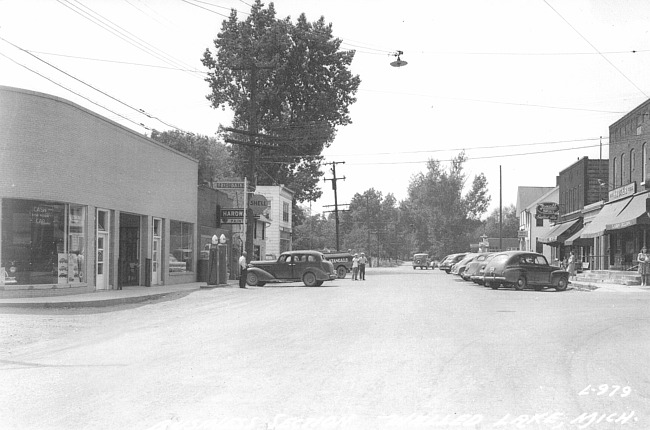 Downtown Walled Lake, c. 1940 (2)