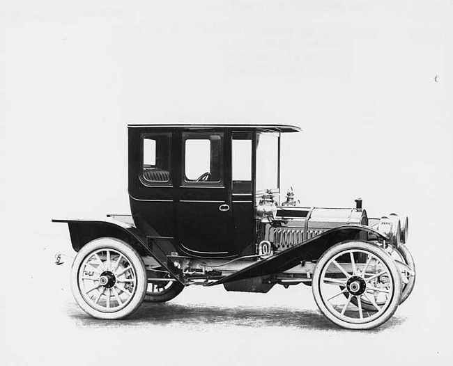 1909 Packard 30 Model UB inside drive coupe, right side