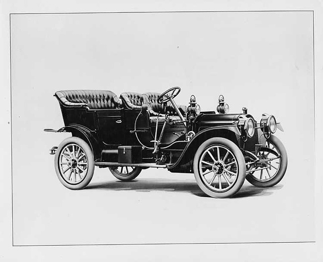 1910 Packard 18 Model NB open car, three-quarter front view, right side