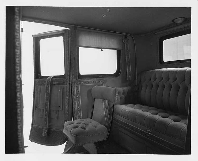 1911 Packard 30 Model UD limousine, interior of tonneau