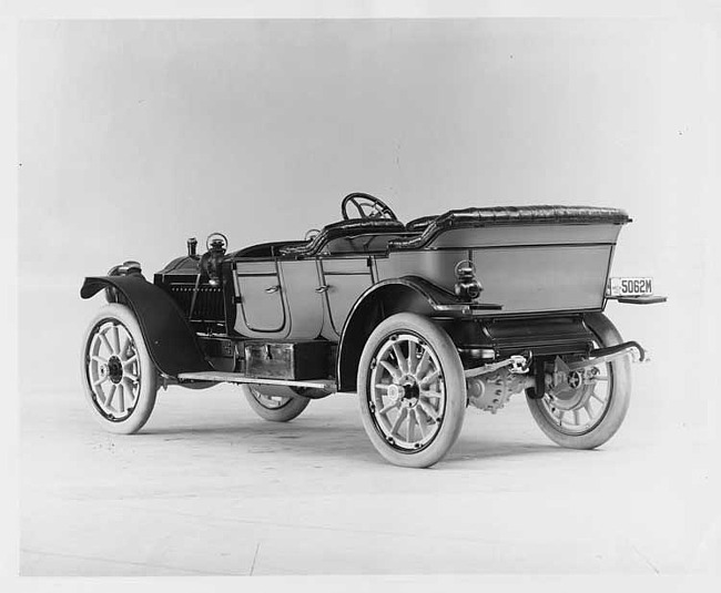 1911 Packard 30 Model UD phaeton, three-quarter rear view, left side
