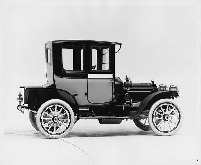 1911 Packard 18 Model NCS coupe, right side view