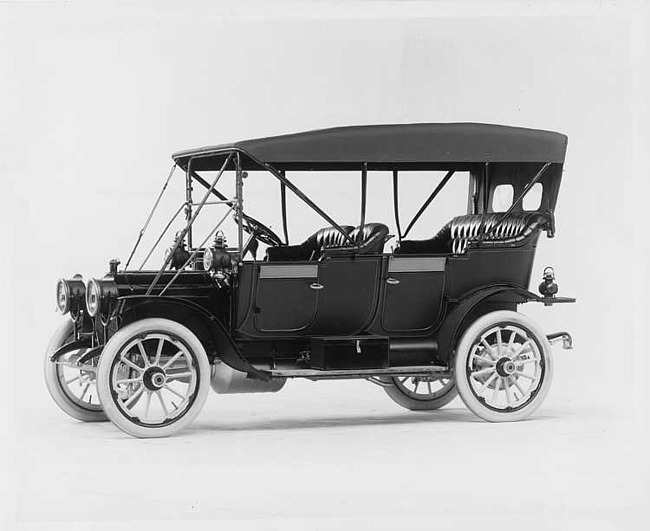 1910 Packard 18 Model NC open car, three-quarter front view, left side