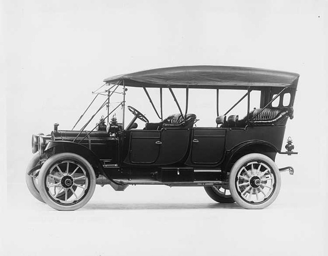 1912 Packard 30 Model UE touring car, standard top raised, left side