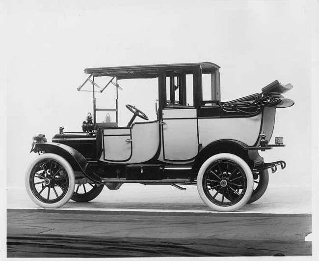 1912 Packard 18 Model NE landaulet, three-quarter rear view, left side