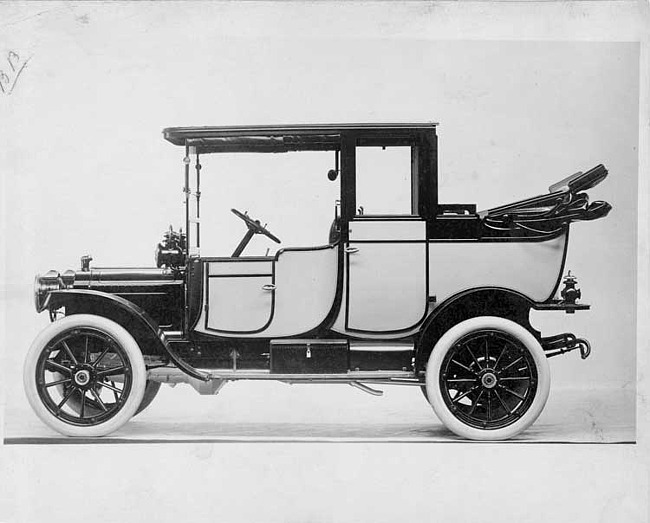 1912 Packard 18 Model NE two-toned landaulet, left side, quarter lowered