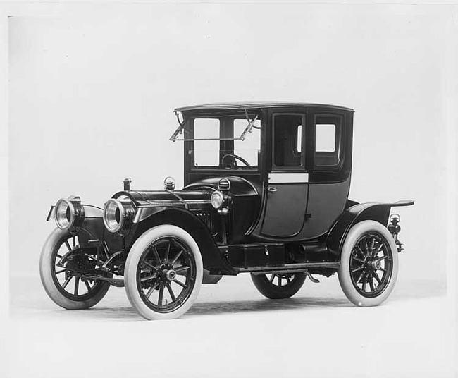 1912 Packard 30 Model UE coupe, three-quarter front view, left side