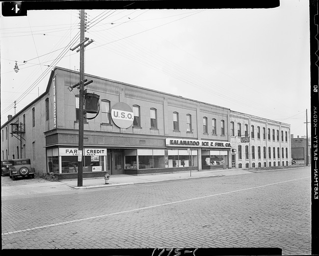 Kalamazoo Ice & Fuel Company, exterior