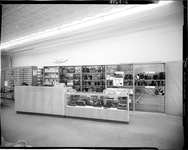 Florsheim retail display