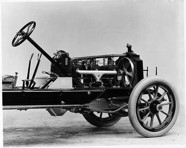 1913 Packard 48 engine, three-quarter rear view, right side