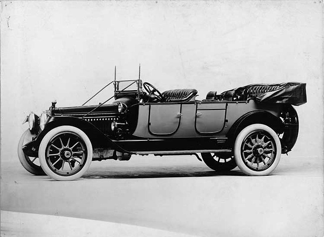 1914 Packard 2-38 two-toned touring car, seven-eights front view, left side, top folded