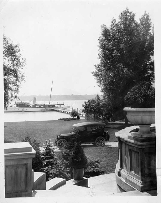 1916 Packard 1-35 phaeton parked on drive at Grosse Pointe Yacht Club