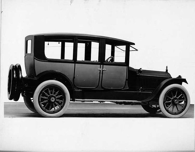 1919 Packard 1-35 two-toned salon brougham, seven-eights rear view, right side