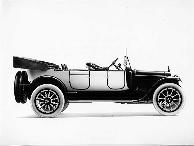 1916 Packard 1-35 two-toned touring car, right side, top lowered