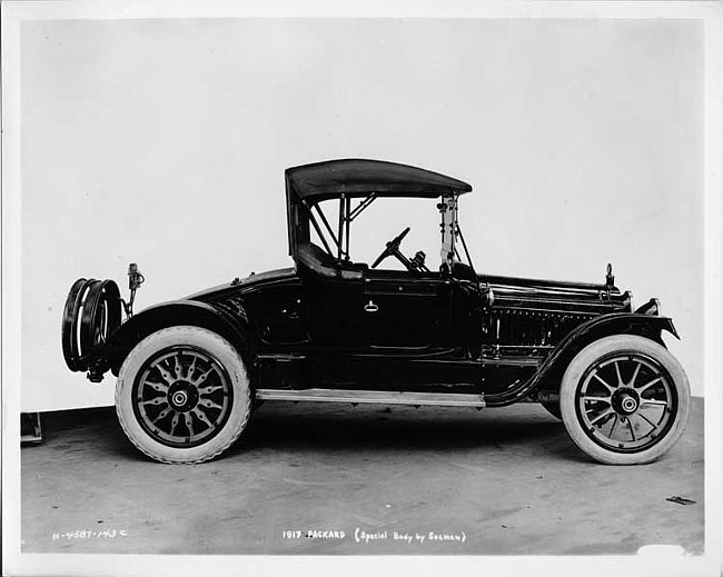 1917 Packard runabout, top raised, right side view