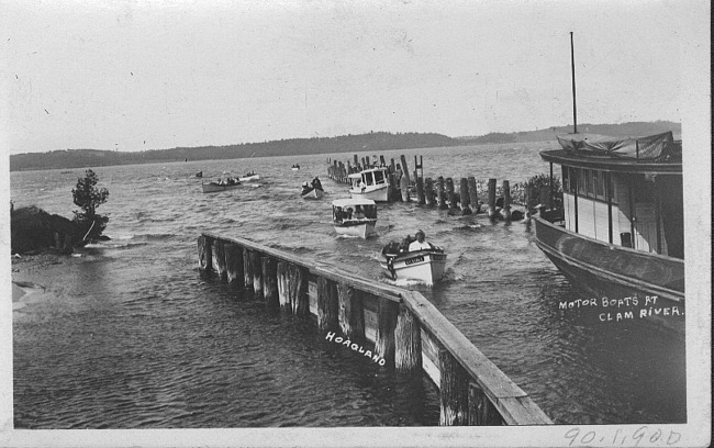 Motor boats at Clam River