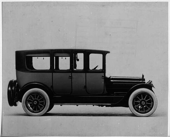 1917 Packard two-toned imperial limousine, right side view